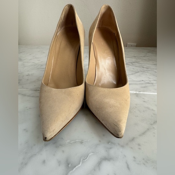 Gucci Suede Heels with Bamboo heel accent. - Picture 9 of 11
